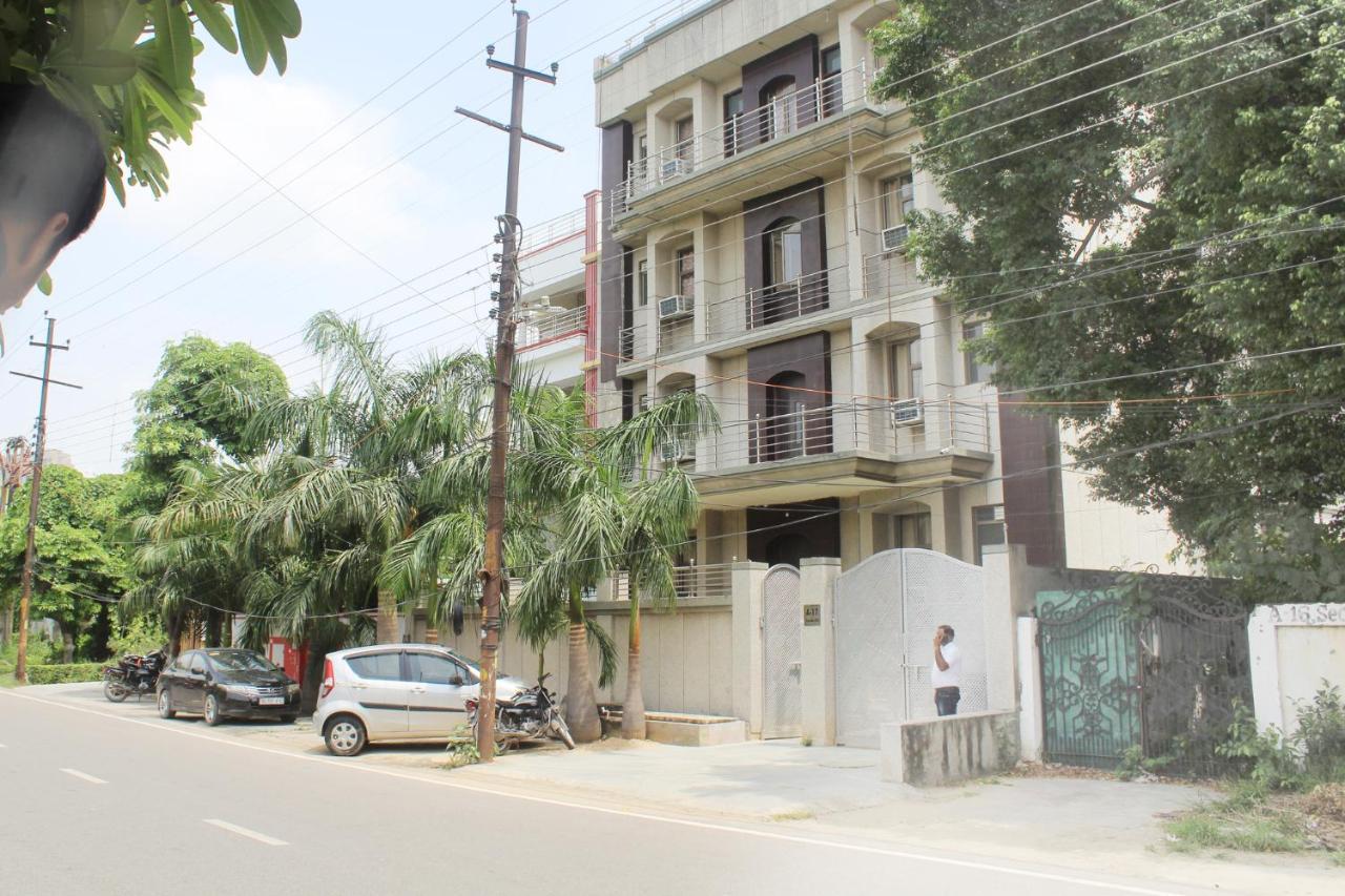 Hotel Trio Residency Near Noida City Center Экстерьер фото