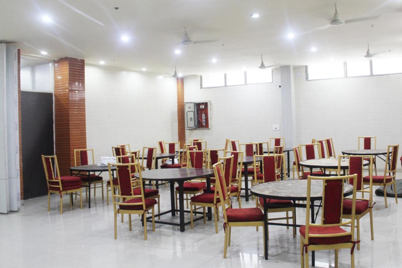 Hotel Trio Residency Near Noida City Center Экстерьер фото