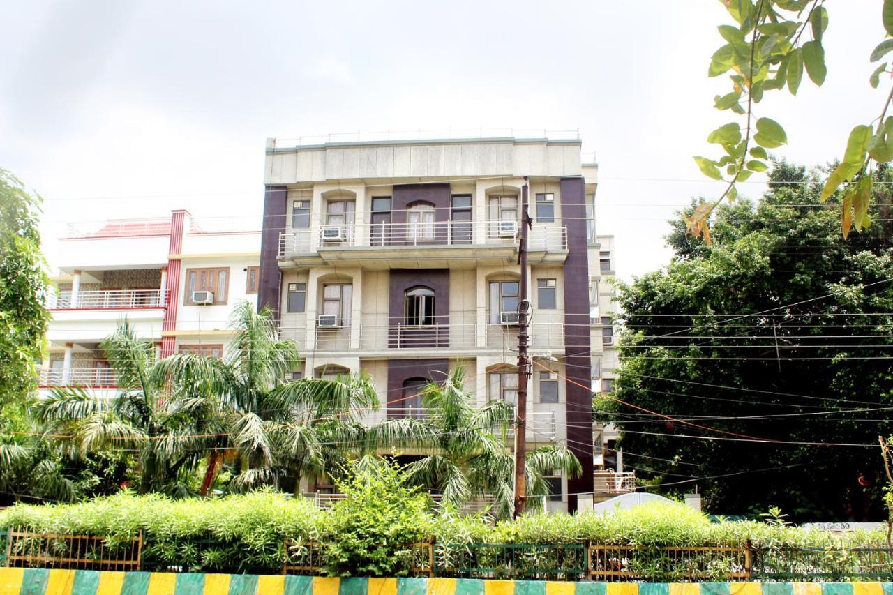 Hotel Trio Residency Near Noida City Center Экстерьер фото