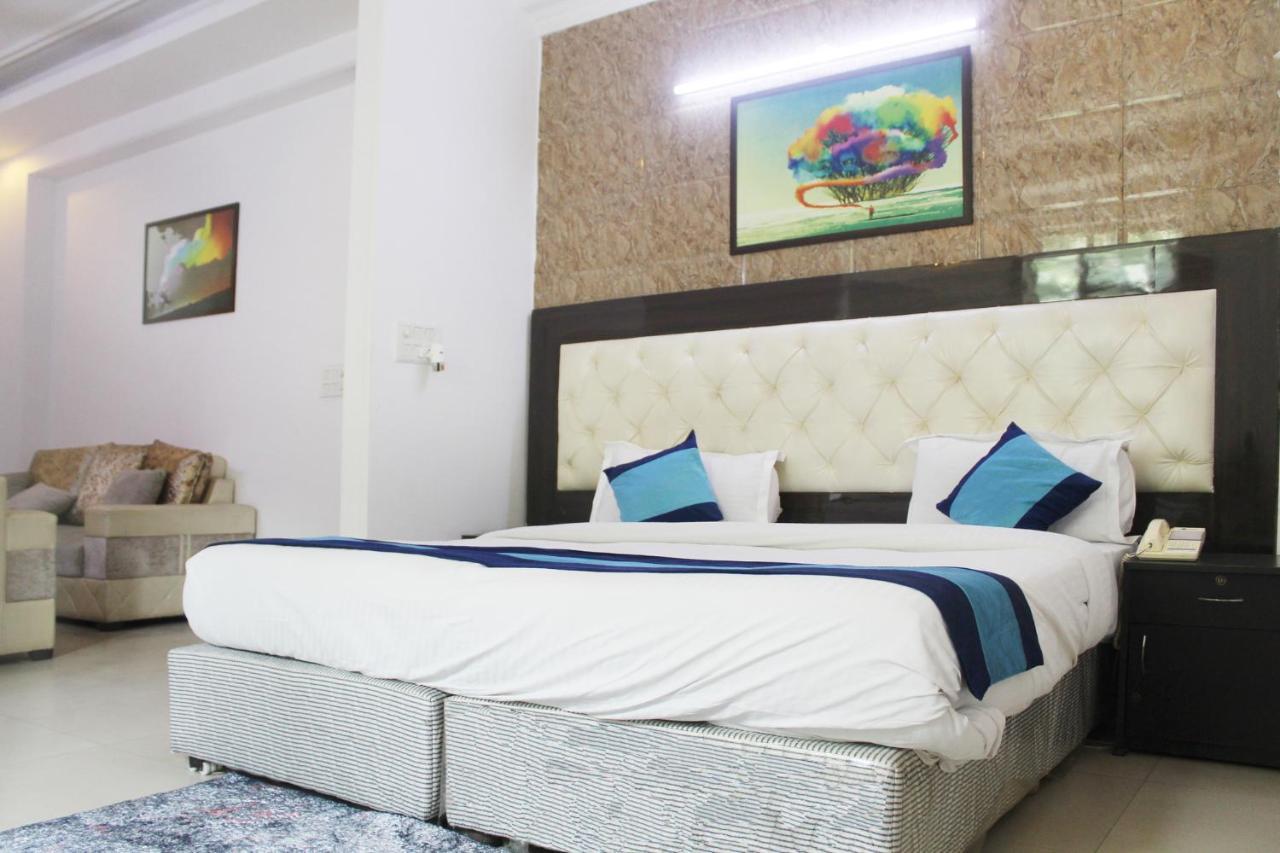 Hotel Trio Residency Near Noida City Center Экстерьер фото